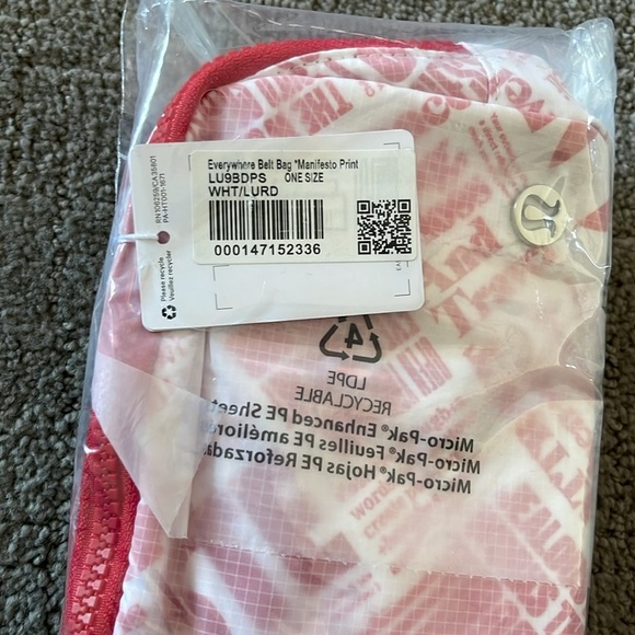 Lululemon 1L Everywhere Belt Bag Manifesto NWT - Picture 3 of 4